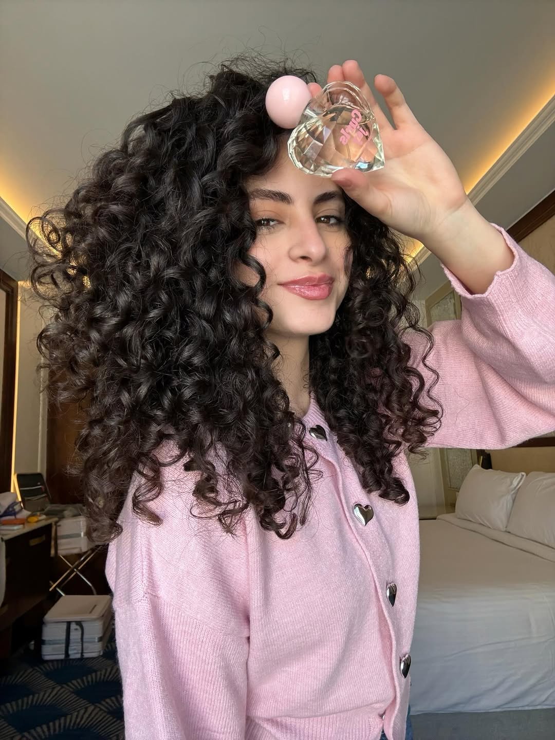 Portrait of Farah, founder of Curly Box by Farah